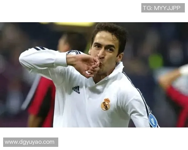 足球明星庆祝动作解析亲手指的背后意义与文化影响