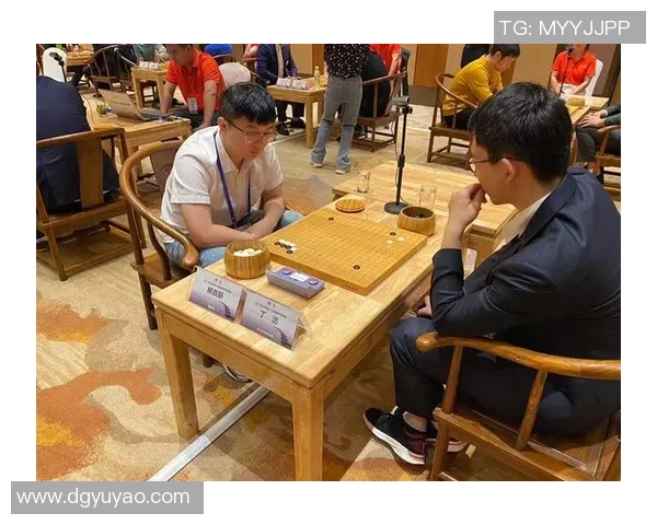 重庆乒乓球队在精英赛中以96分稳居积分榜首位展现强劲实力